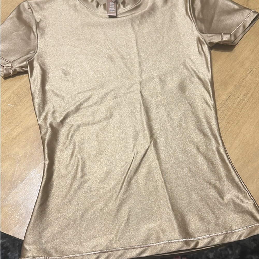 Skims Copper Metallic Top